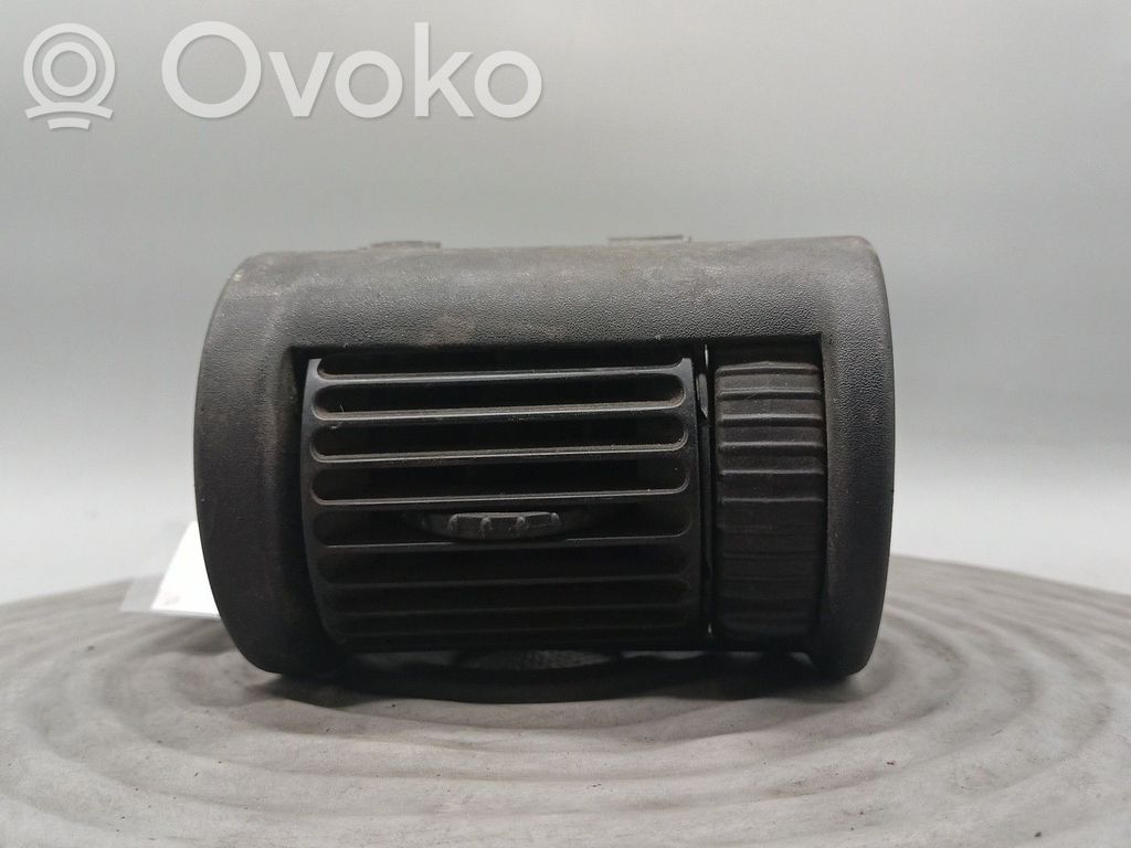 Opel Corsa B Centrinės oro grotelės 