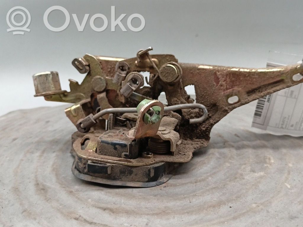 Opel Corsa B Galinių durų spyna 