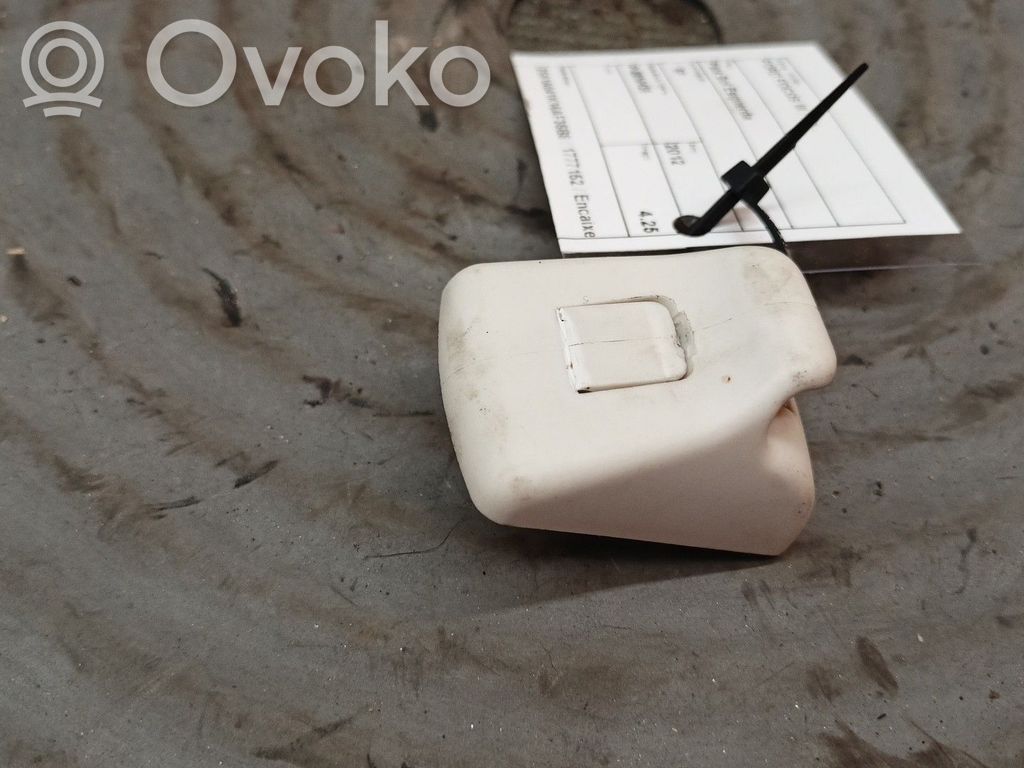 Ford Focus Skydelis nuo saulės 