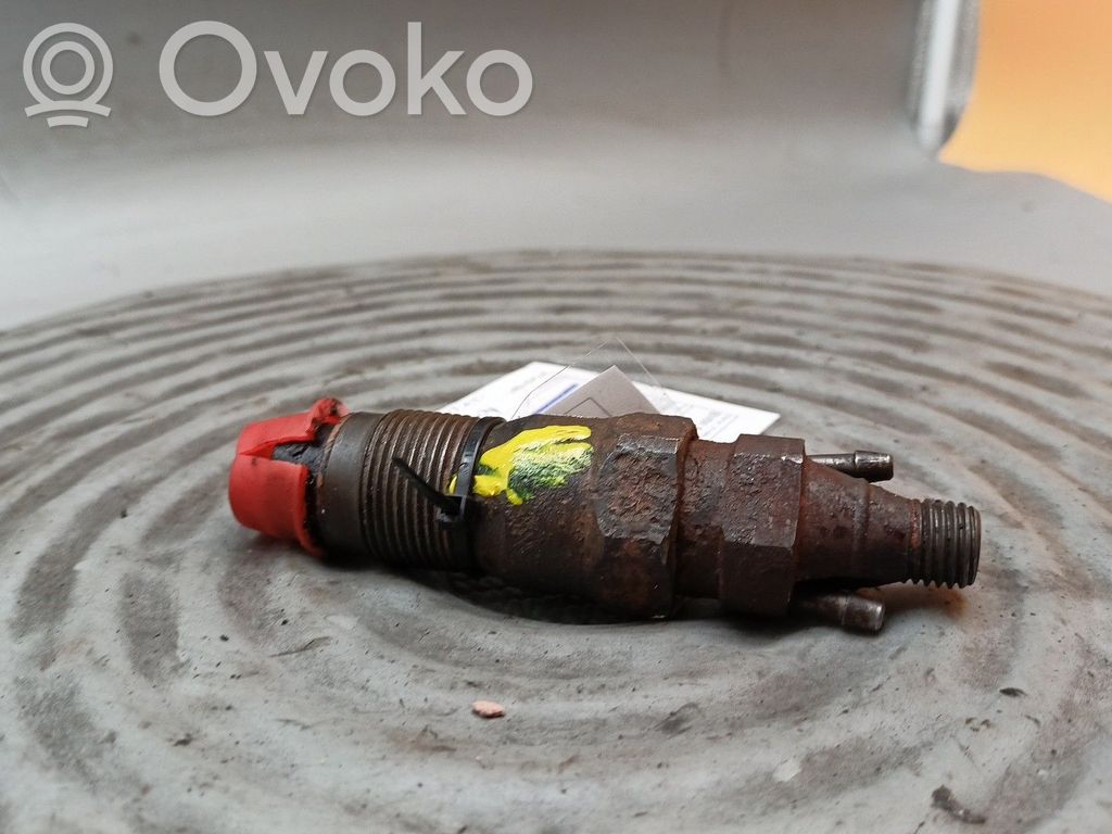 BMW 5 E39 Fuel injector 
