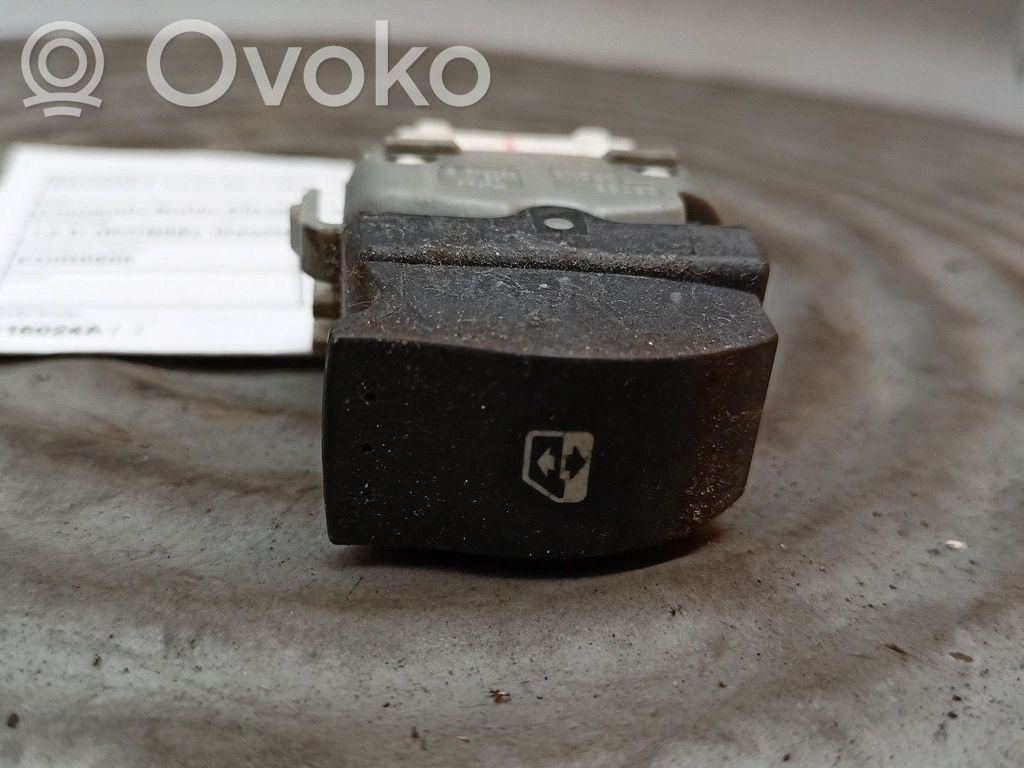 Electric window control switch   315024A