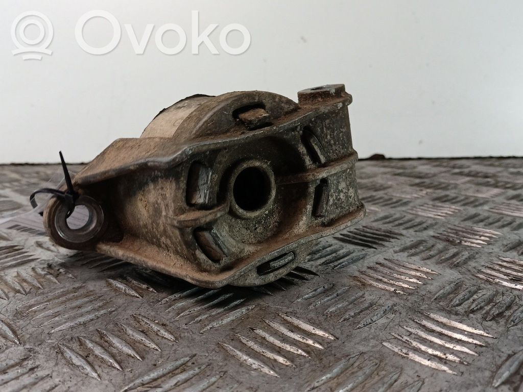 Opel Astra G Engine mount bracket 