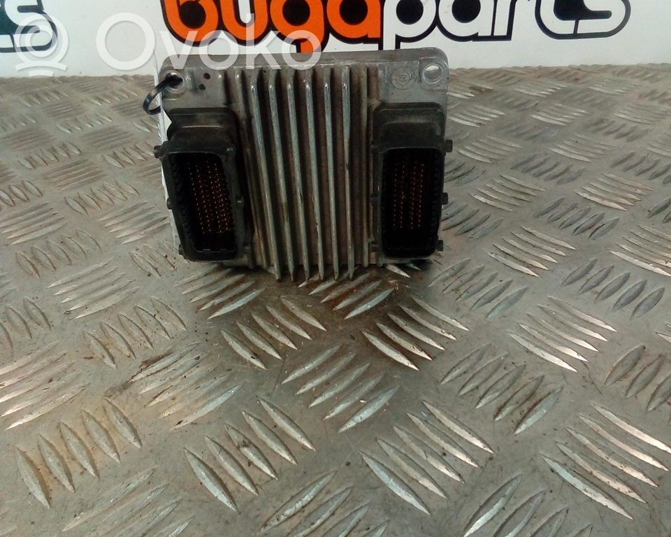 Dzinēja vadības bloks   8973065751,12212819,17L,TX2