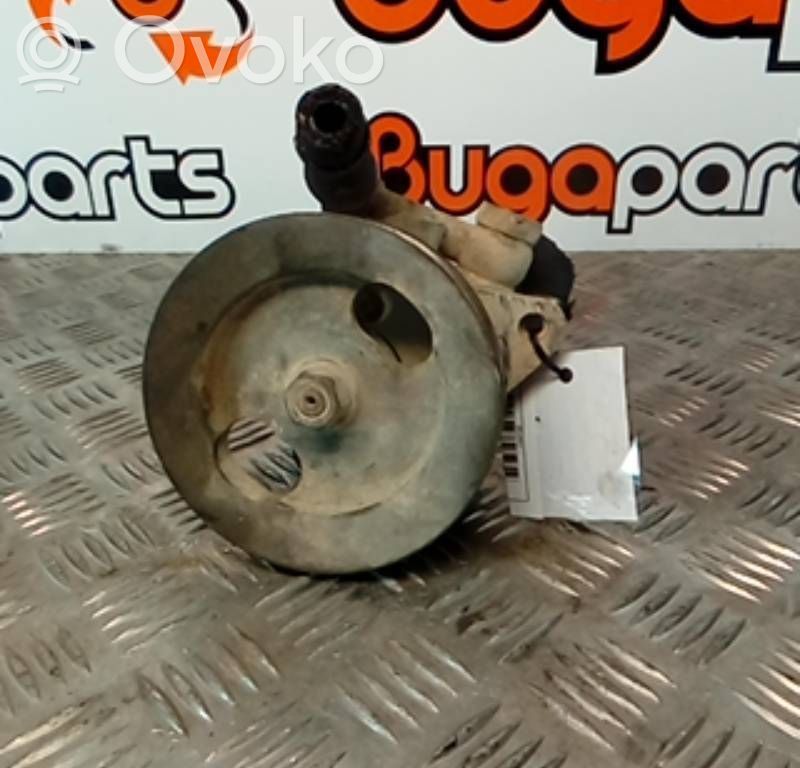 Nissan Vanette Pompa servosterzo 