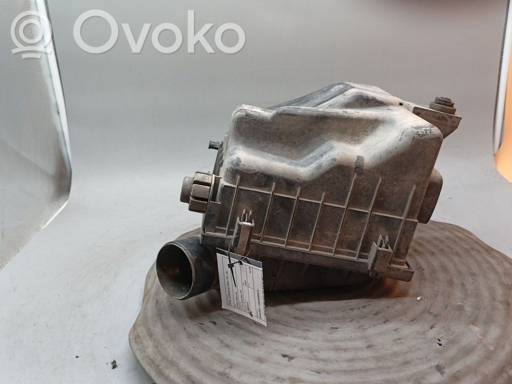 Opel Corsa B Air filter box 