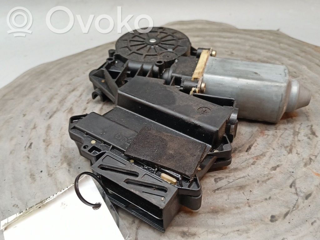 Motor del regulador de la ventanilla de la puerta delantera   1H4959812A,114529101