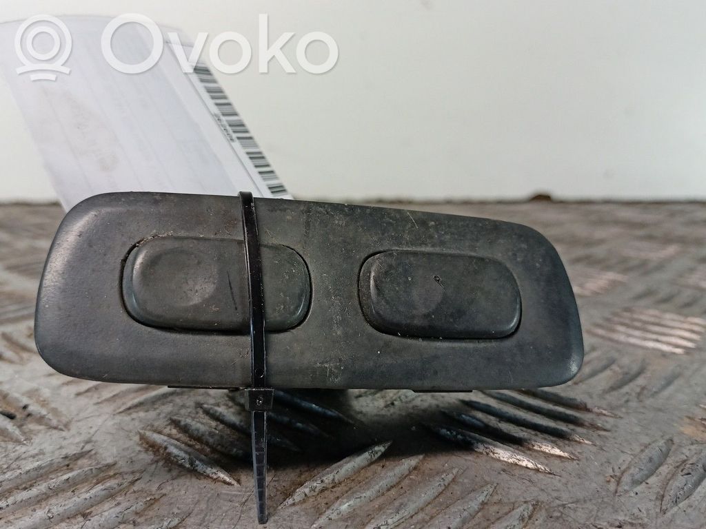 Interrupteur commade lève-vitre   9357022000