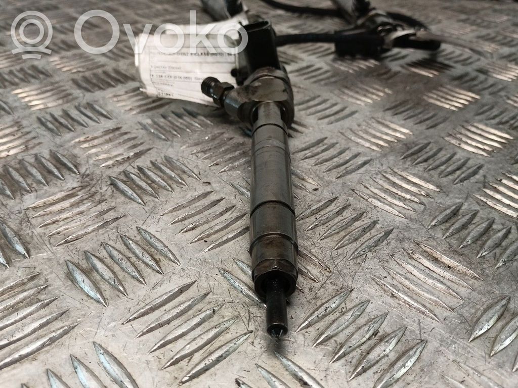 Mercedes-Benz E W210 Fuel injector 
