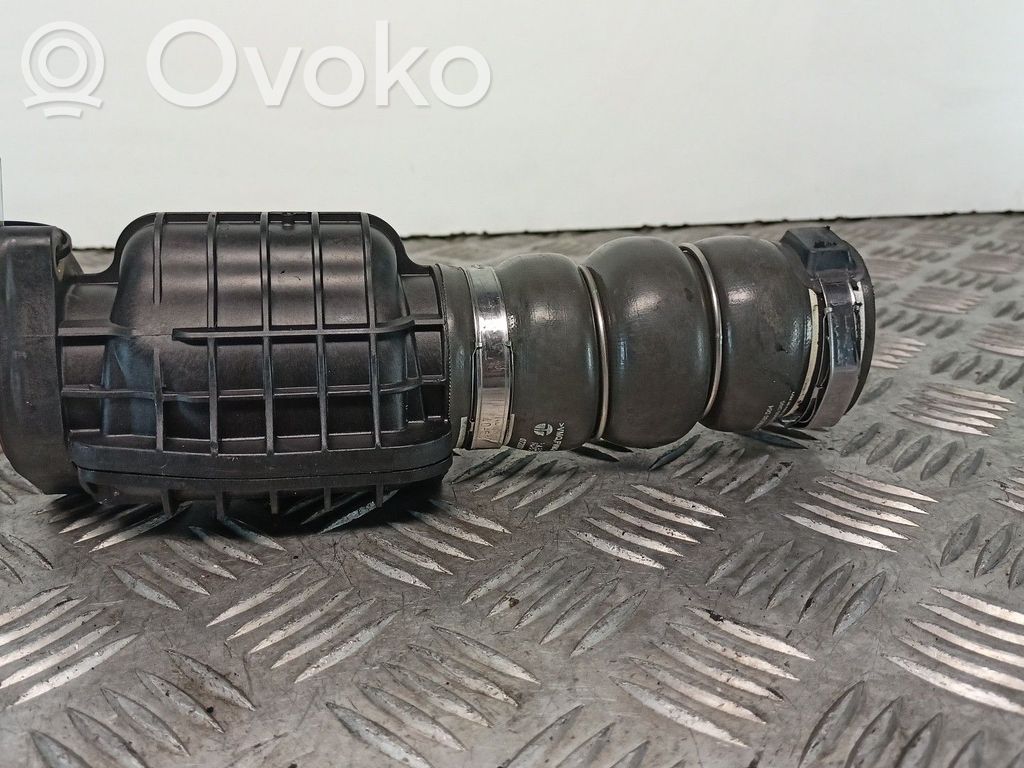 Turboahtimen ilmanoton letku   9687261180,072052,072054,9685598580,BHYBH01