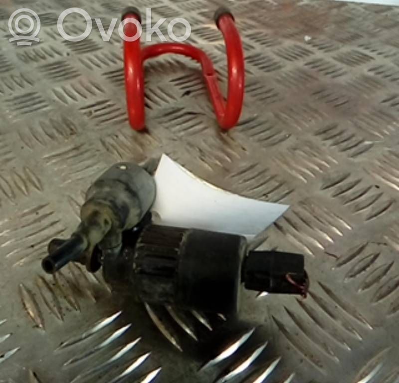 Opel Astra G Windscreen/windshield washer pump 