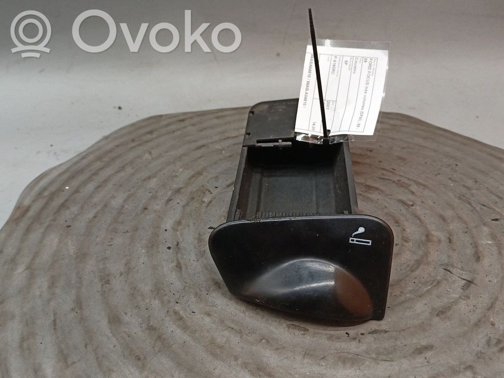 Ford Focus Aschenbecher 