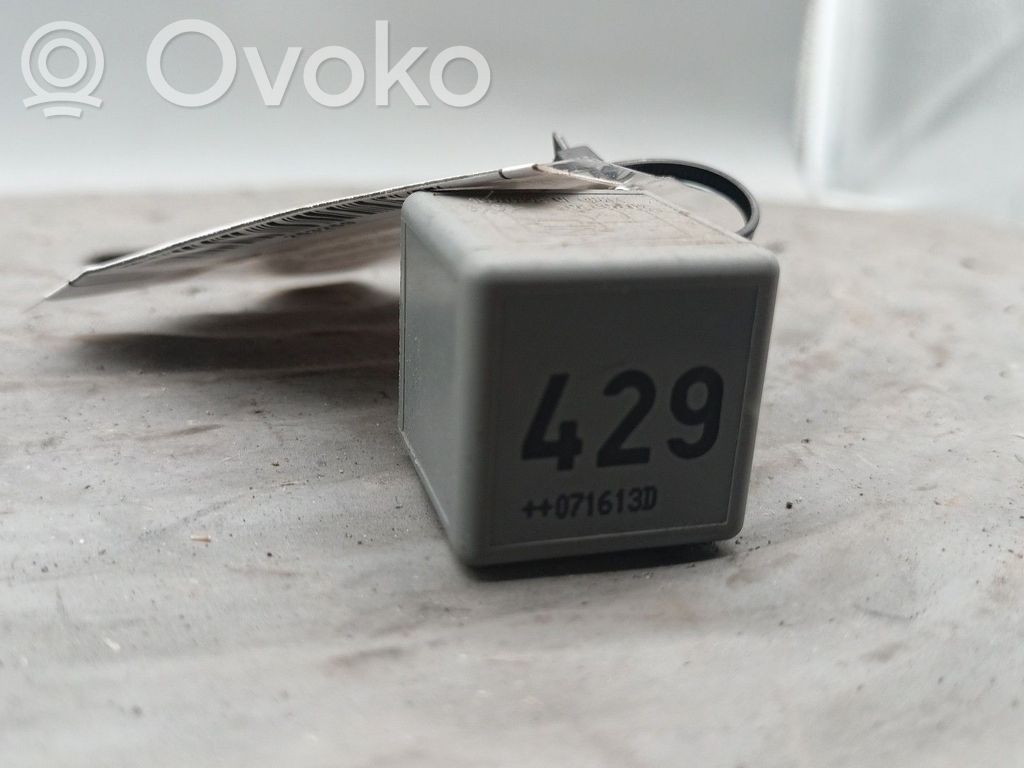 Unidad de control SAM   1J0906381,RELE429,V23134B63X383