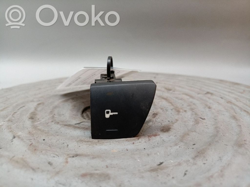 Peugeot 307 Central locking switch button 