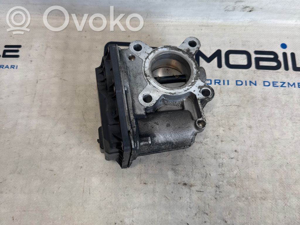 Nissan Qashqai Throttle valve 