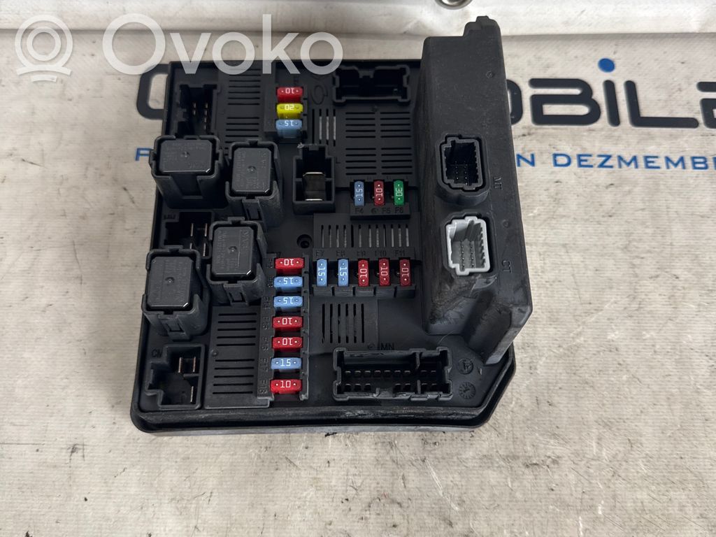 Module de fusibles   284B7JY00A,D807,6648060923