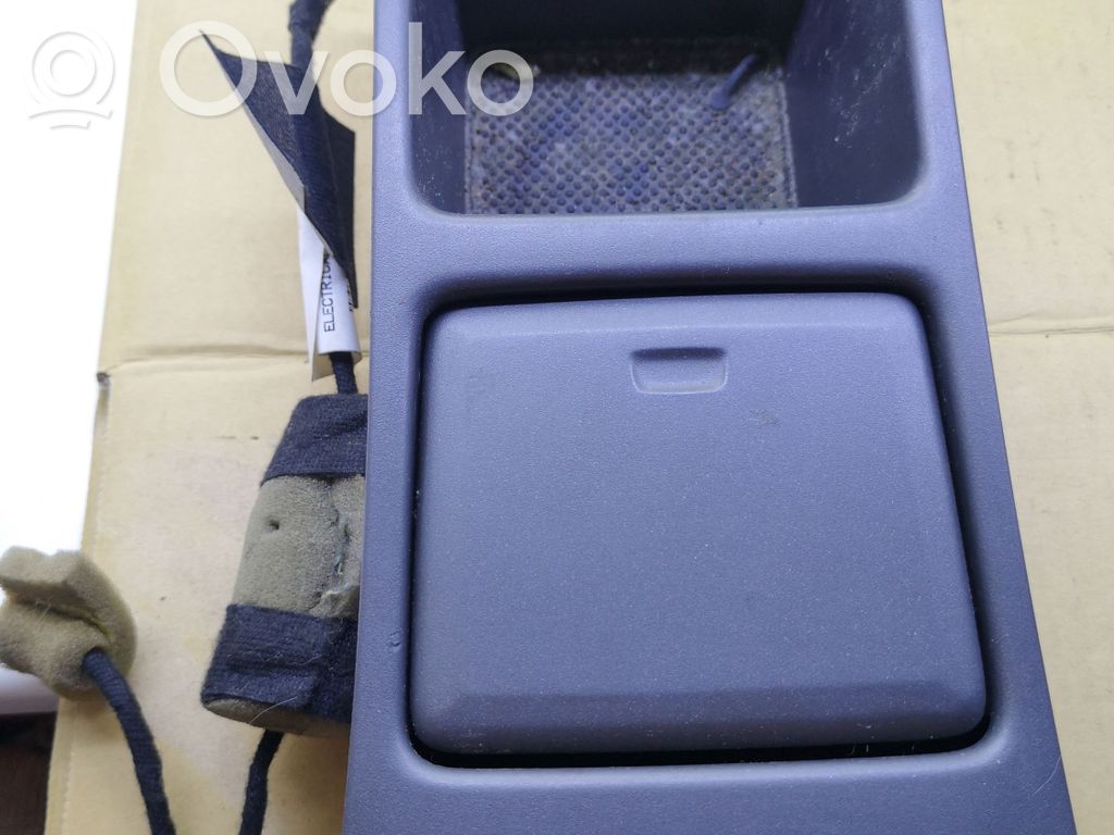 Volvo V70 Ashtray (front) 