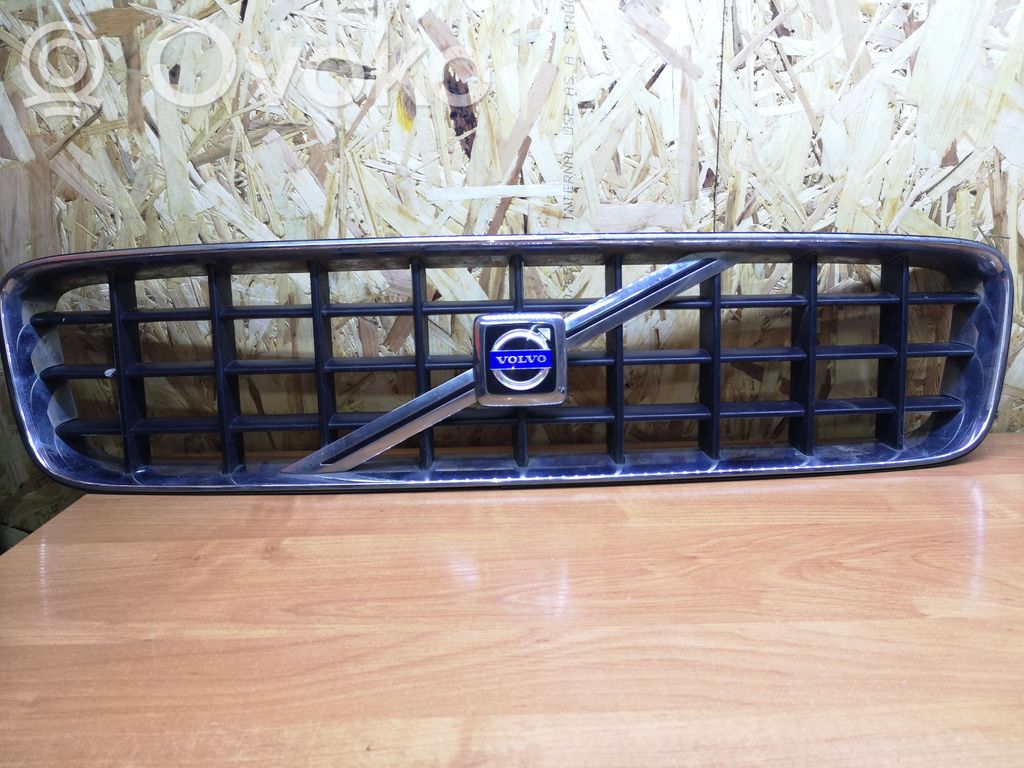 Front grill   8620641