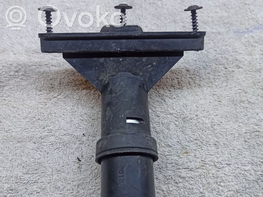 Headlight washer spray nozzle
