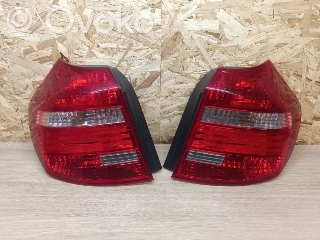 Rear/tail lights set