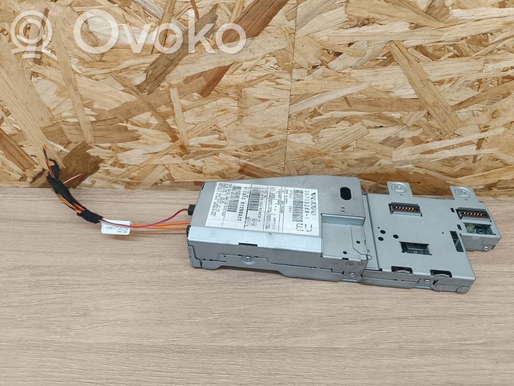 Volvo XC90 Pystyantennivahvistin 