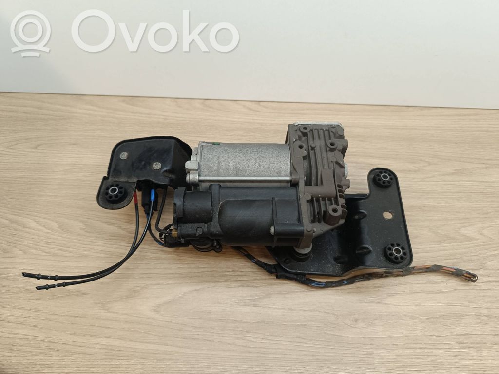 BMW X5 E70 Compressore/pompa sospensioni pneumatiche 