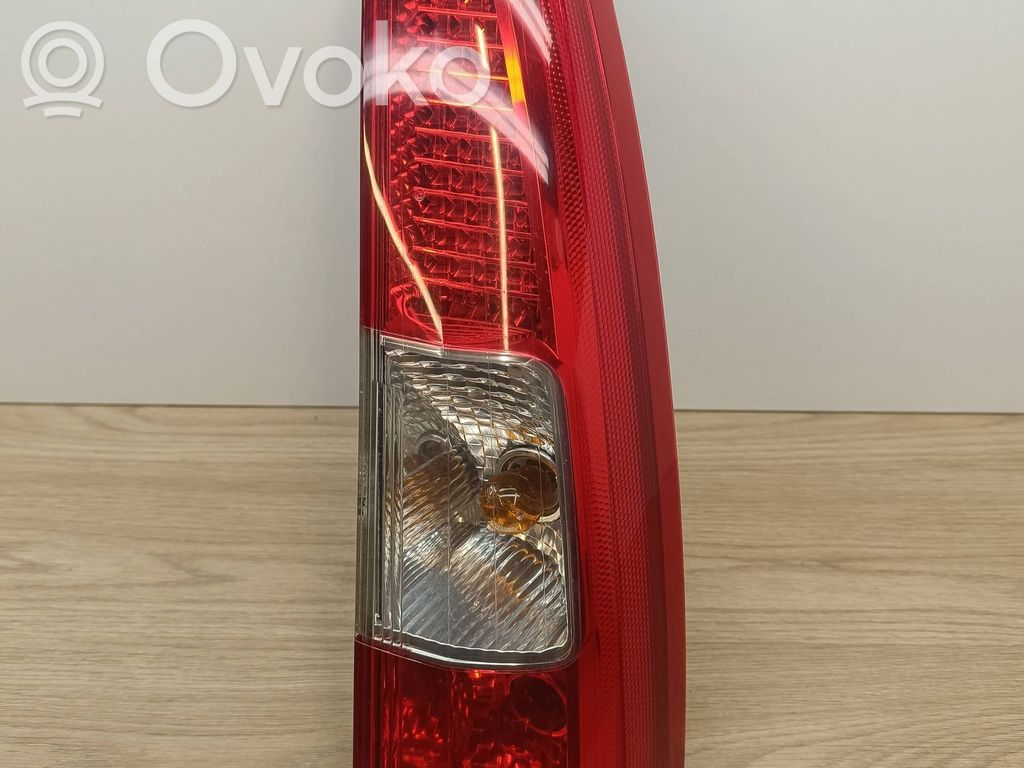Rear/tail lights