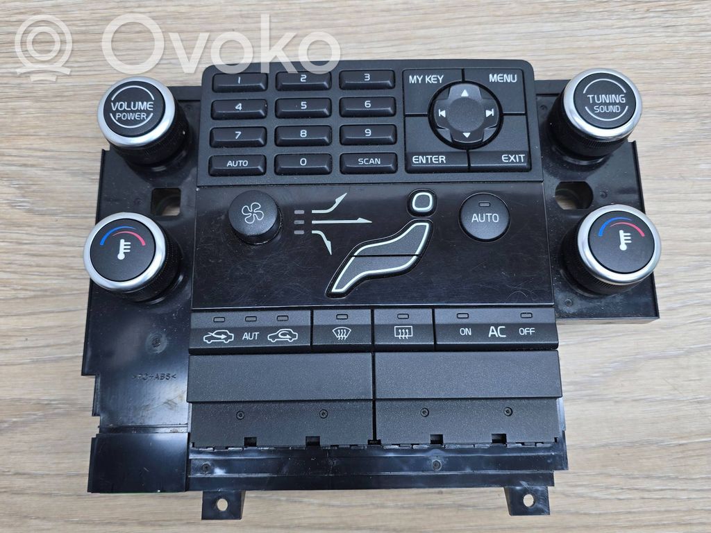 Volvo V70 Climate control unit 