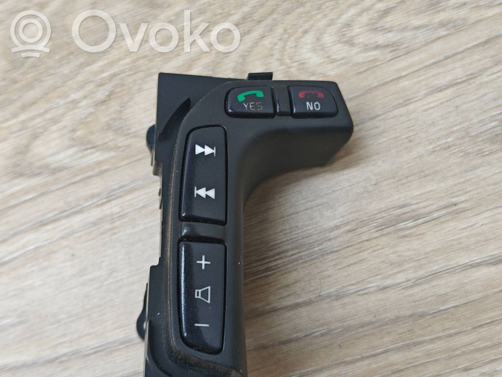 Volvo S80 Przełącznik / Przycisk kierownicy 