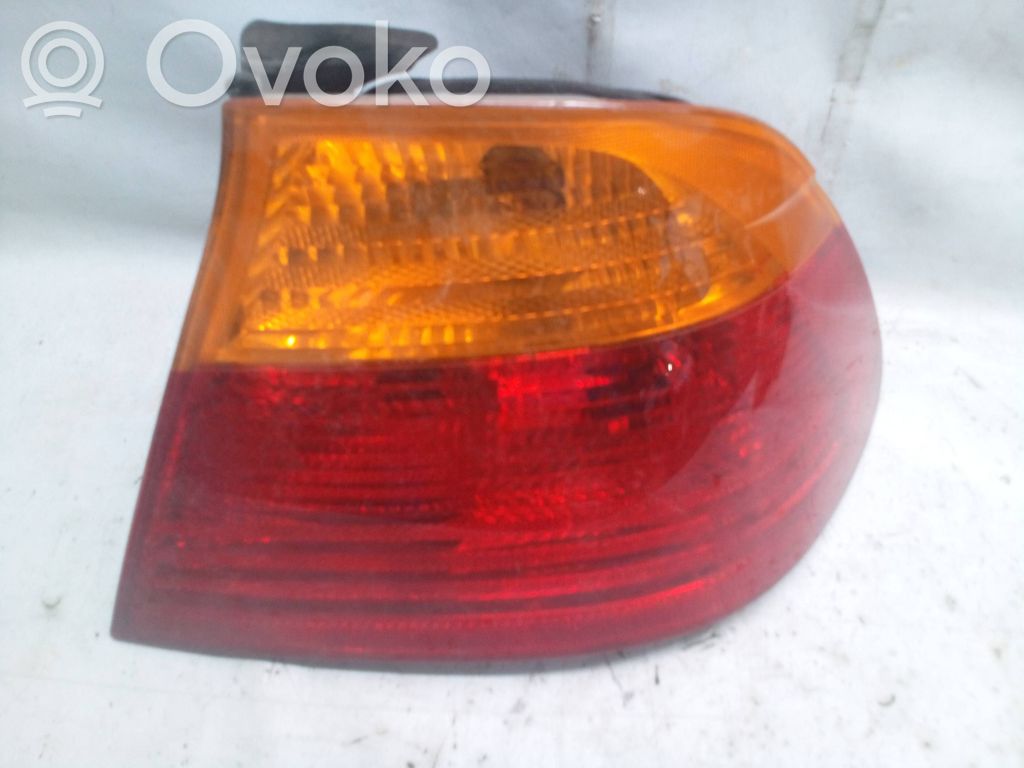 BMW 3 E46 Galinis žibintas kėbule 