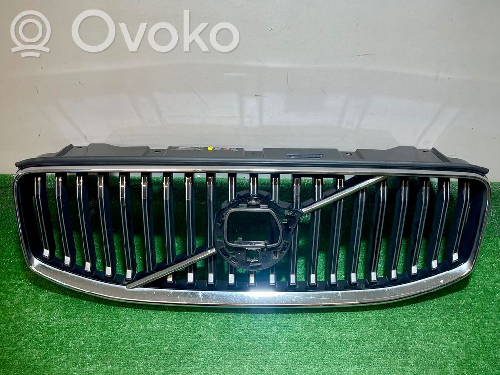 Volvo XC60 Etusäleikkö 