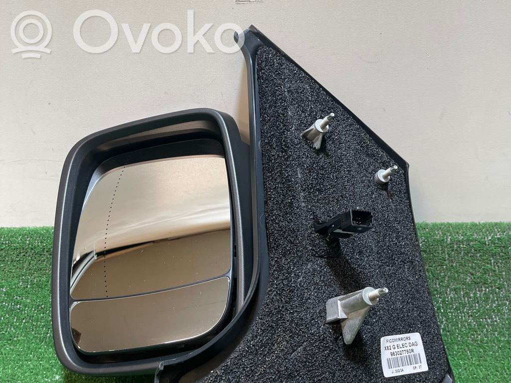 Renault Trafic III (X82) Elektryczne lusterko boczne drzwi przednich 