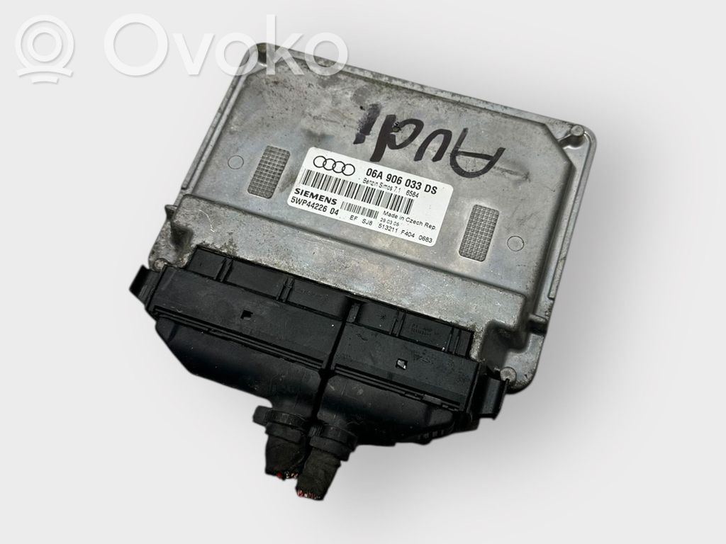 Engine control unit/module   06A906033DS,5WP44226