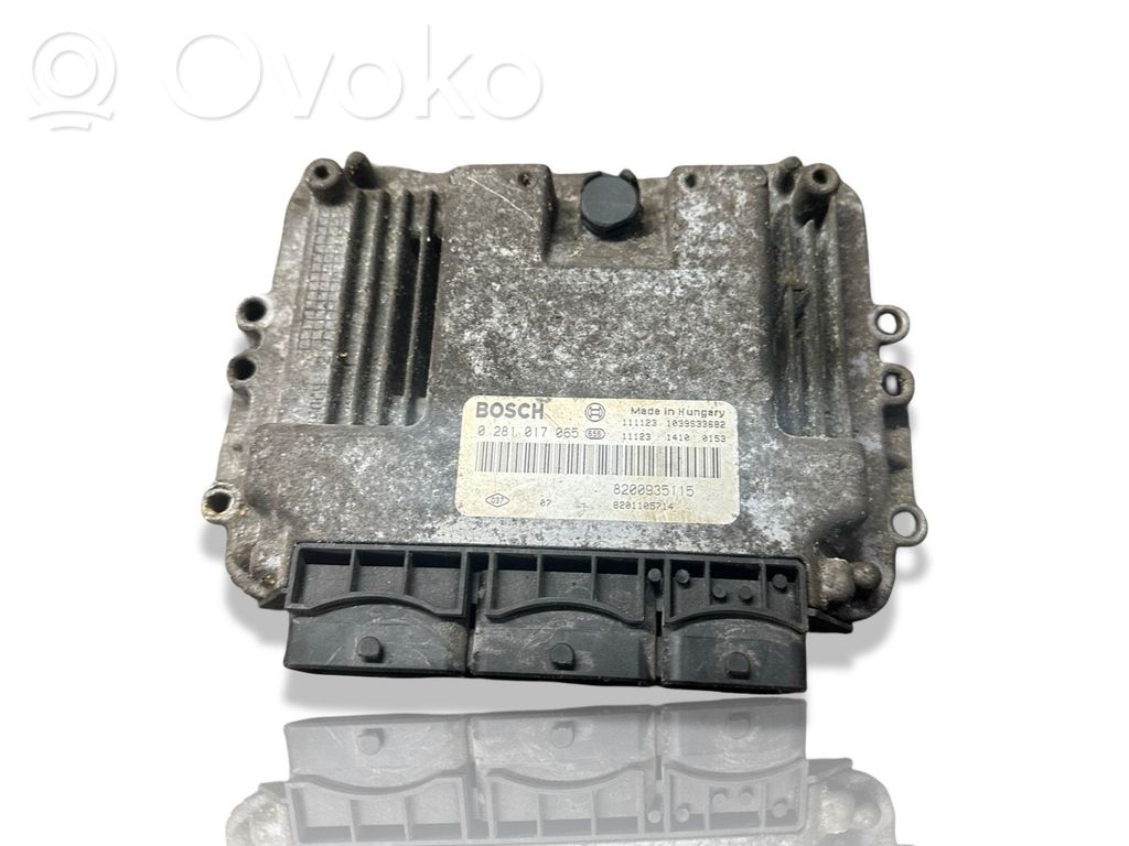Renault Trafic II (X83) Engine control unit/module 
