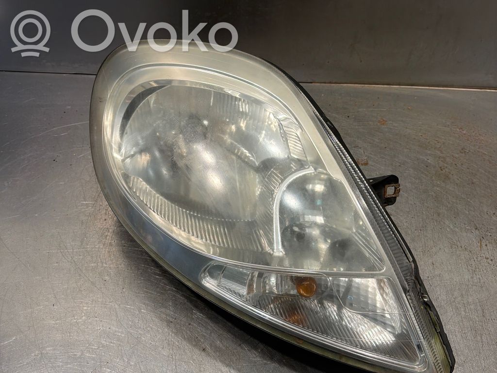 Opel Vivaro Headlight/headlamp 