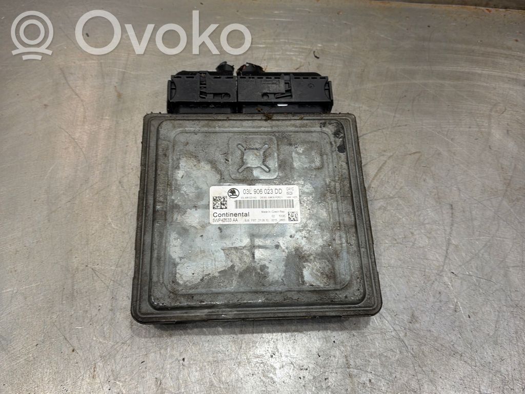 Skoda Octavia Mk2 (1Z) Engine control unit/module 