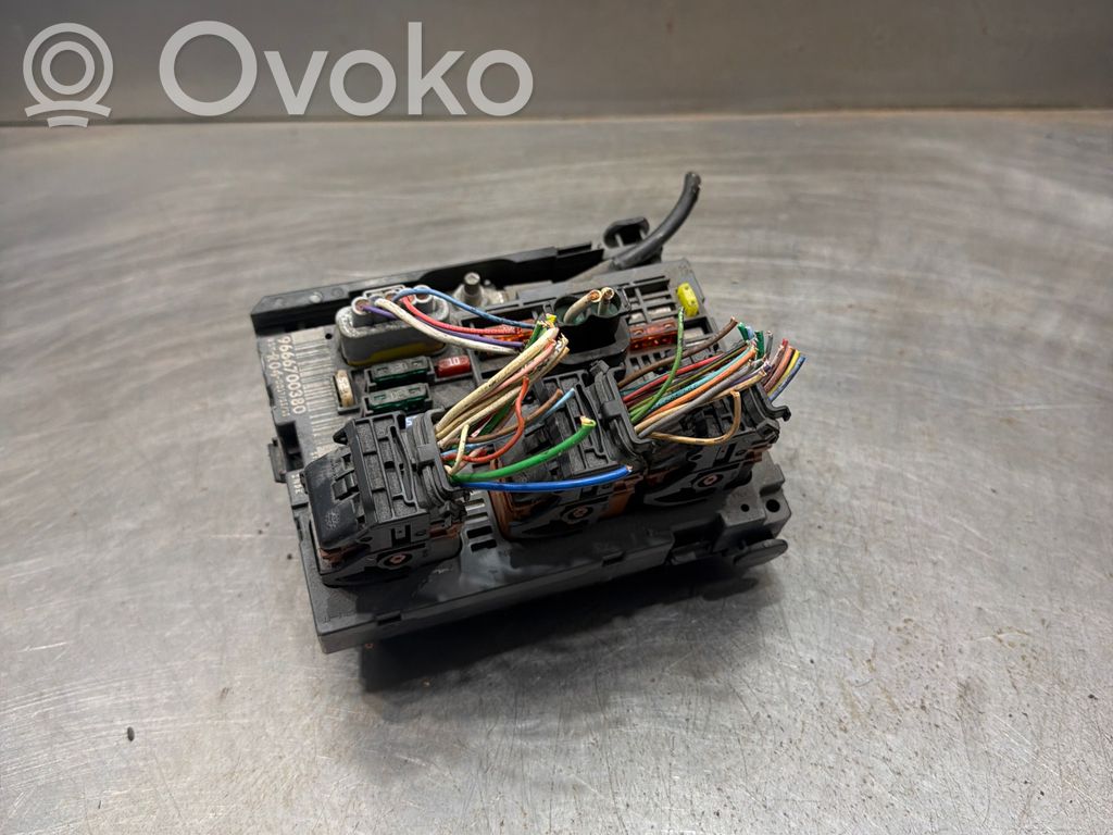 Citroen Berlingo Sulakemoduuli 