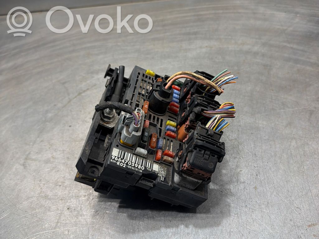 Peugeot 3008 I Module de fusibles 