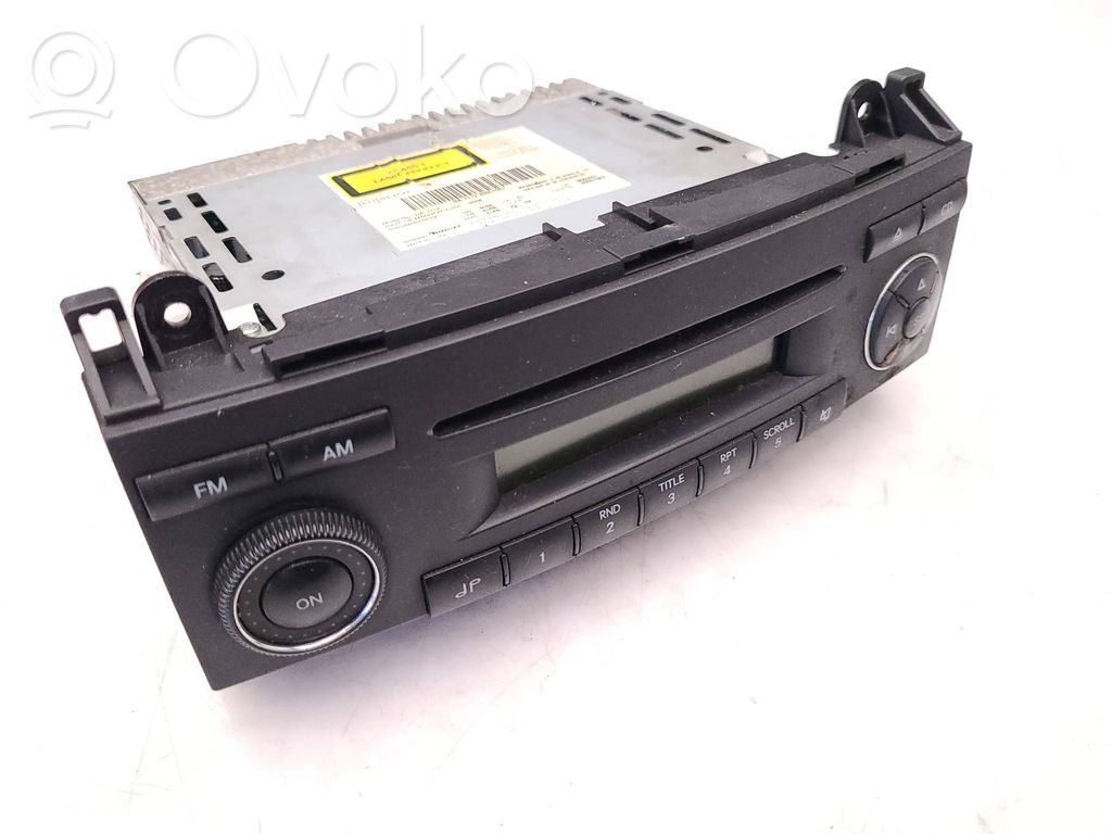 Volkswagen Crafter Radio/CD/DVD/GPS head unit 