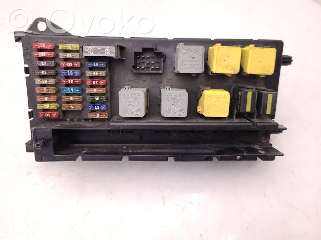 Drošinātāju bloks   A9065454201,518817507,ZGS001Q001