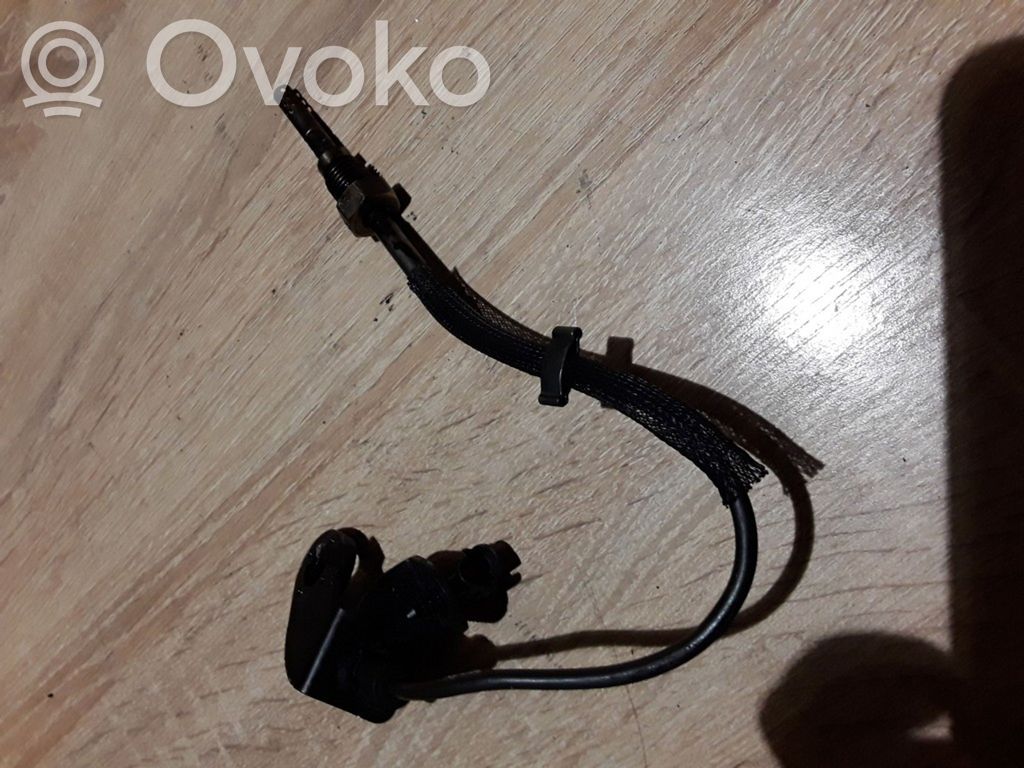 Opel Zafira B Oil temperature sensor 