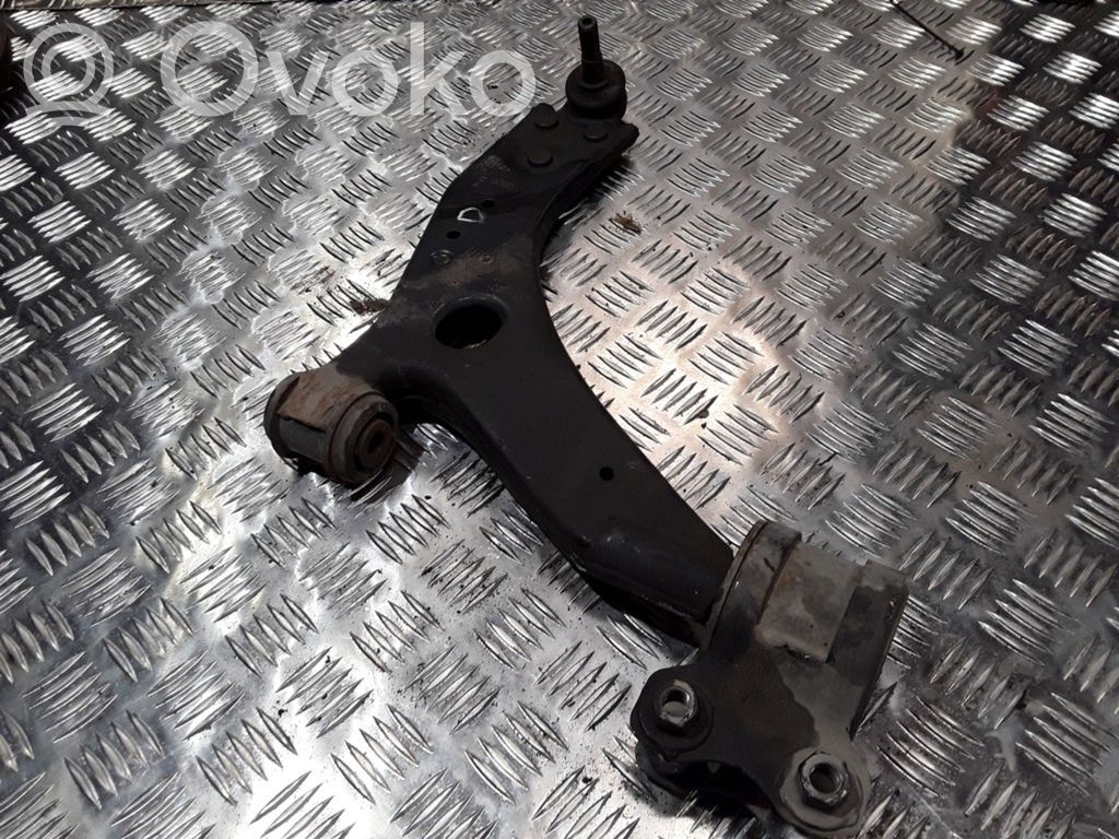 Ford Focus C-MAX Front lower control arm/wishbone 