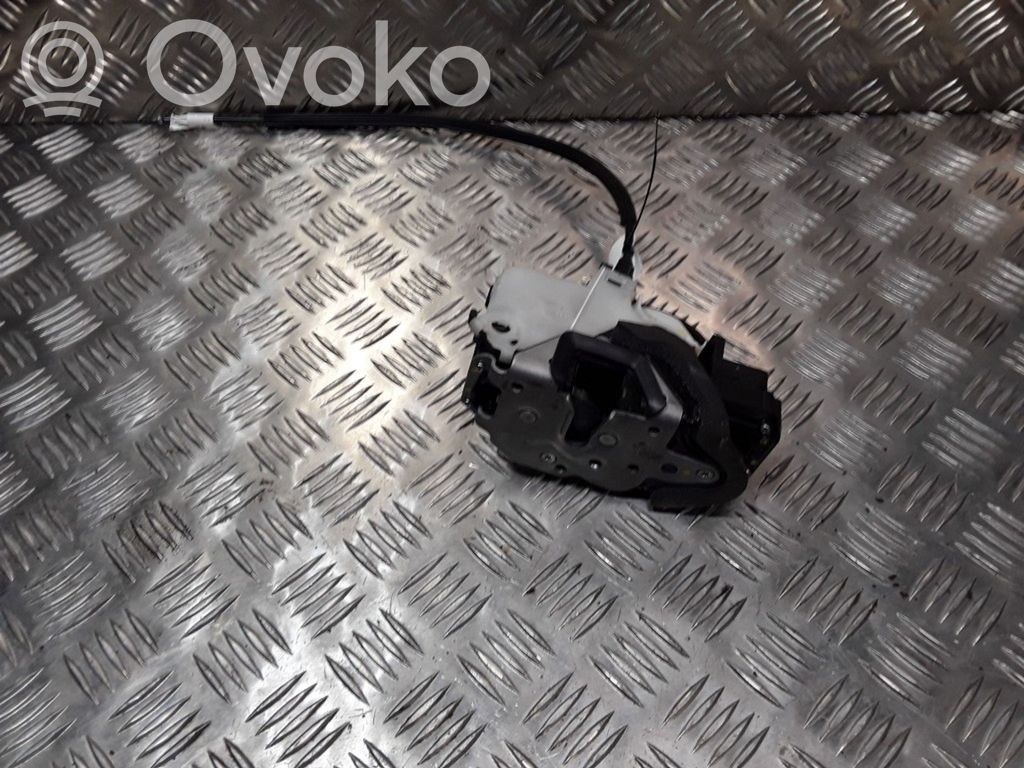 Opel Insignia A Zamek drzwi przednich 