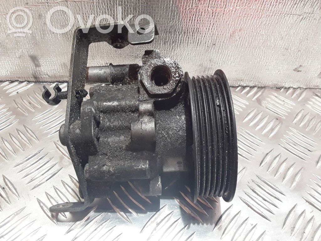 Peugeot 607 Ohjaustehostimen pumppu 