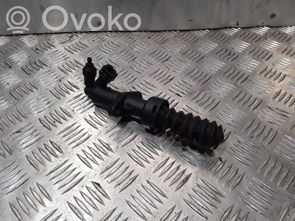 Citroen C5 Kytkimen apusylinteri 