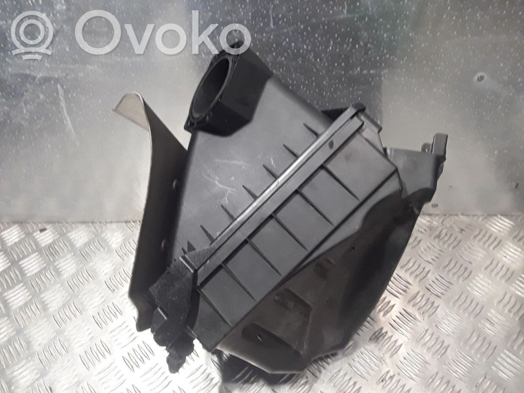 Audi A4 S4 B6 8E 8H Obudowa filtra powietrza 