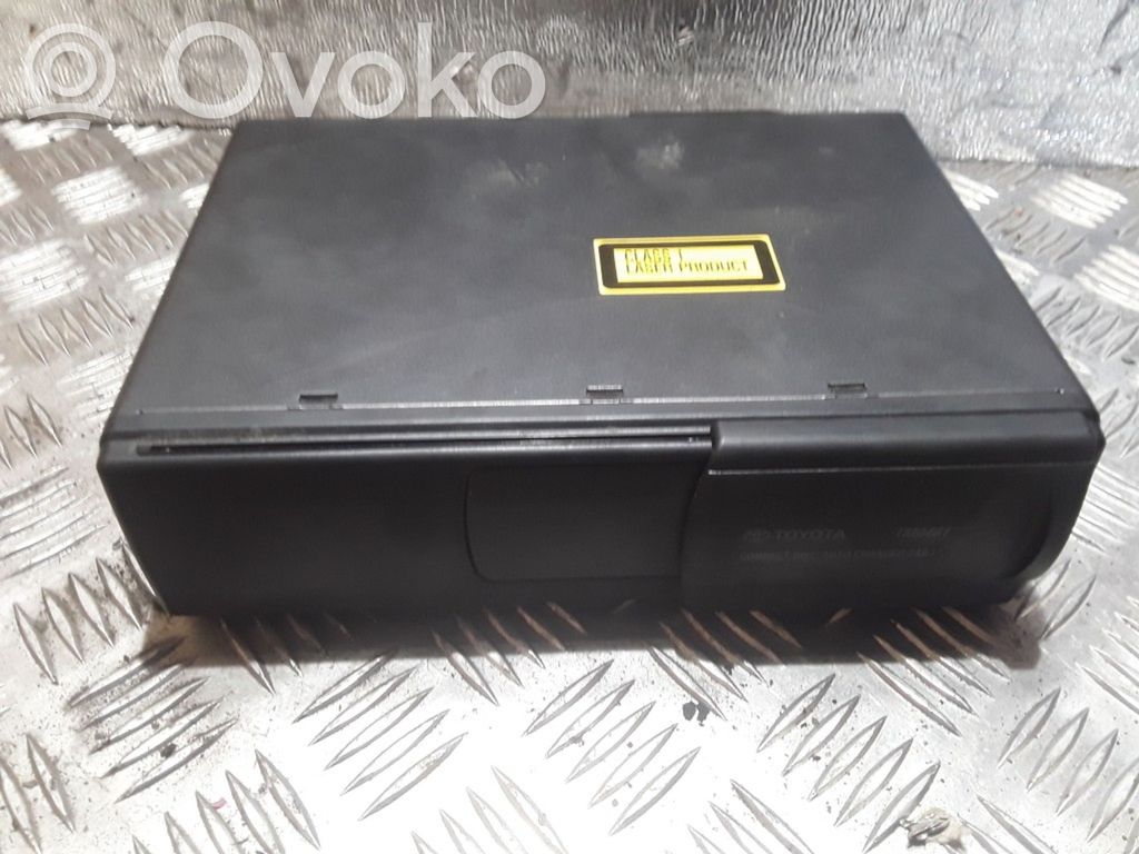 Toyota Corolla Verso AR10 CD/DVD changer 