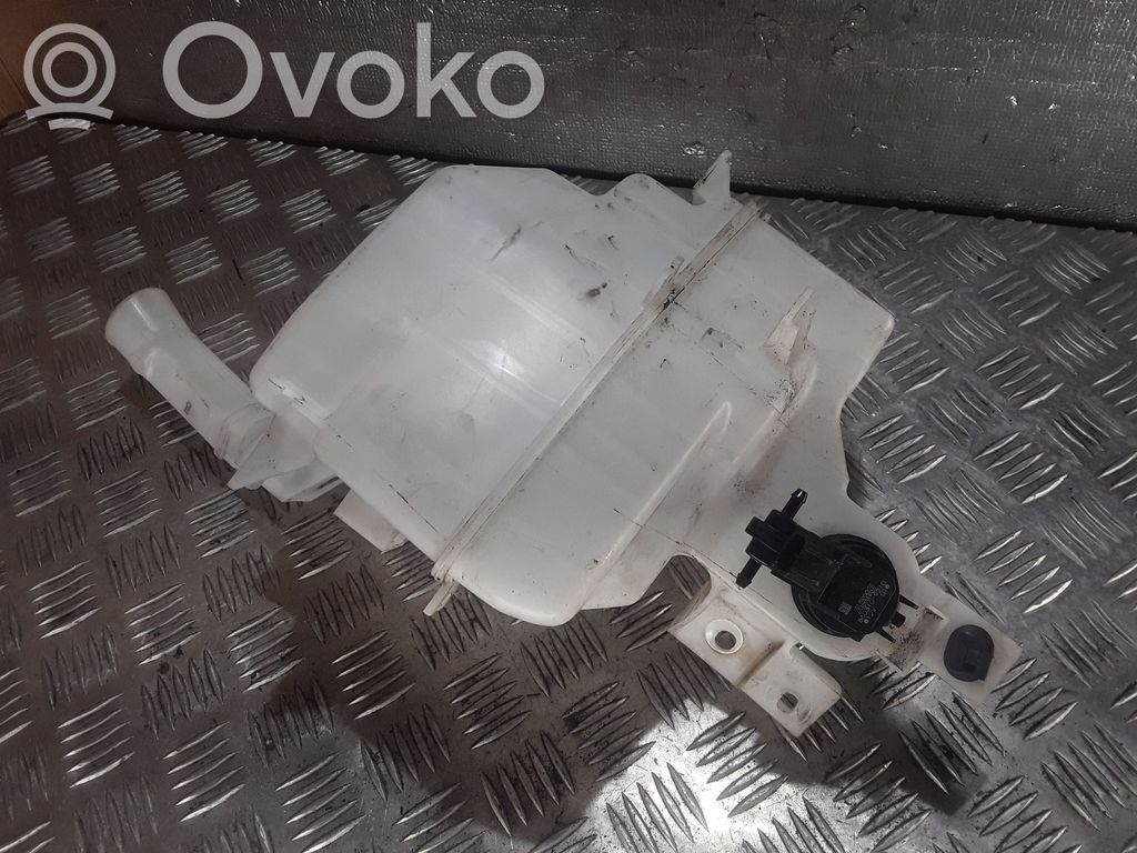 Mazda 3 II Langų skysčio bakelis 