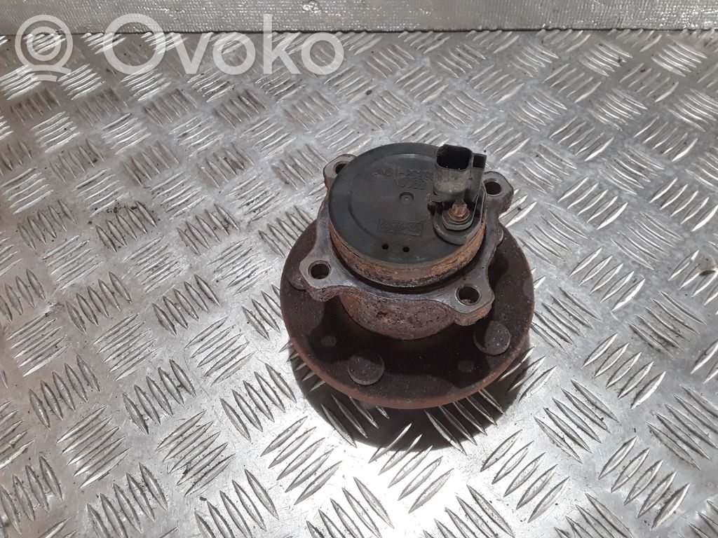 Mazda 3 II Cubo de rueda trasera 