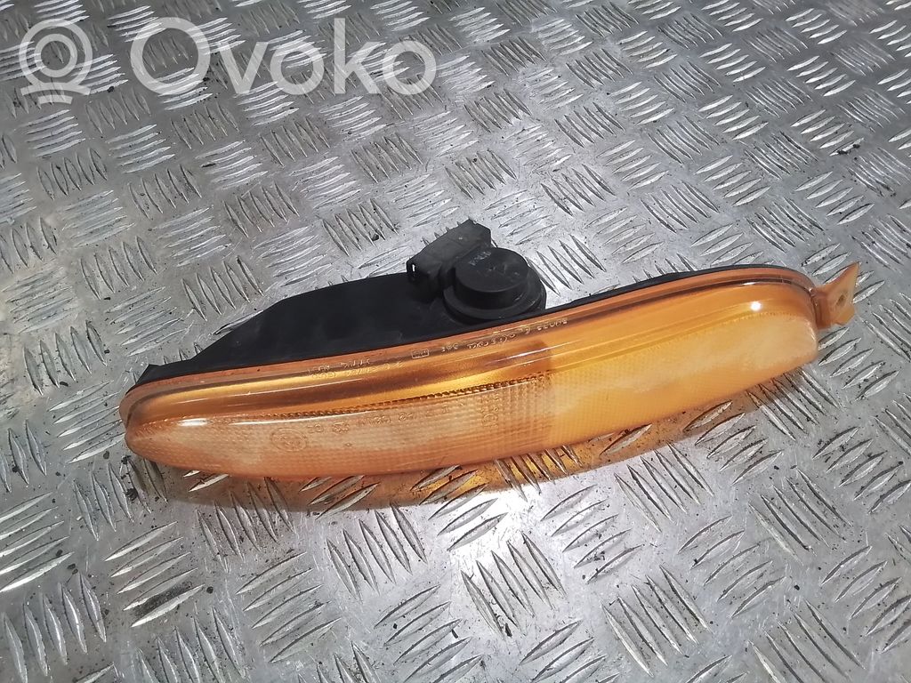 Chrysler 300M Front indicator light 