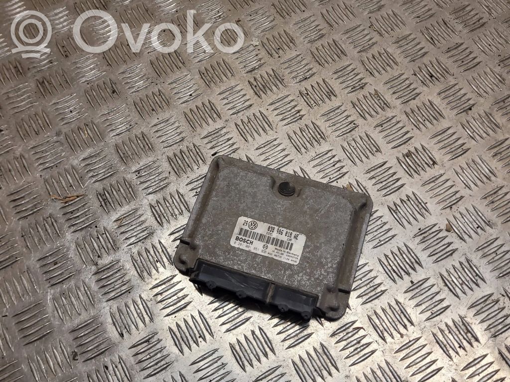 Volkswagen Golf IV Engine control unit/module 